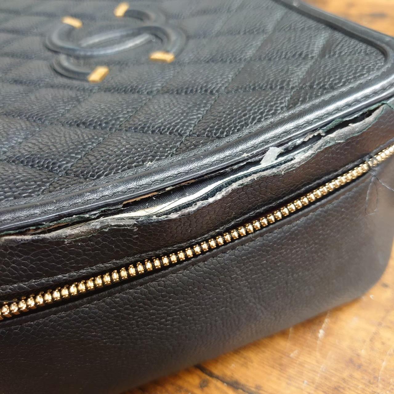 カバン 鞄 バッグ 財布 革 修理 補色 コバ割れ、剥がれの塗り直し